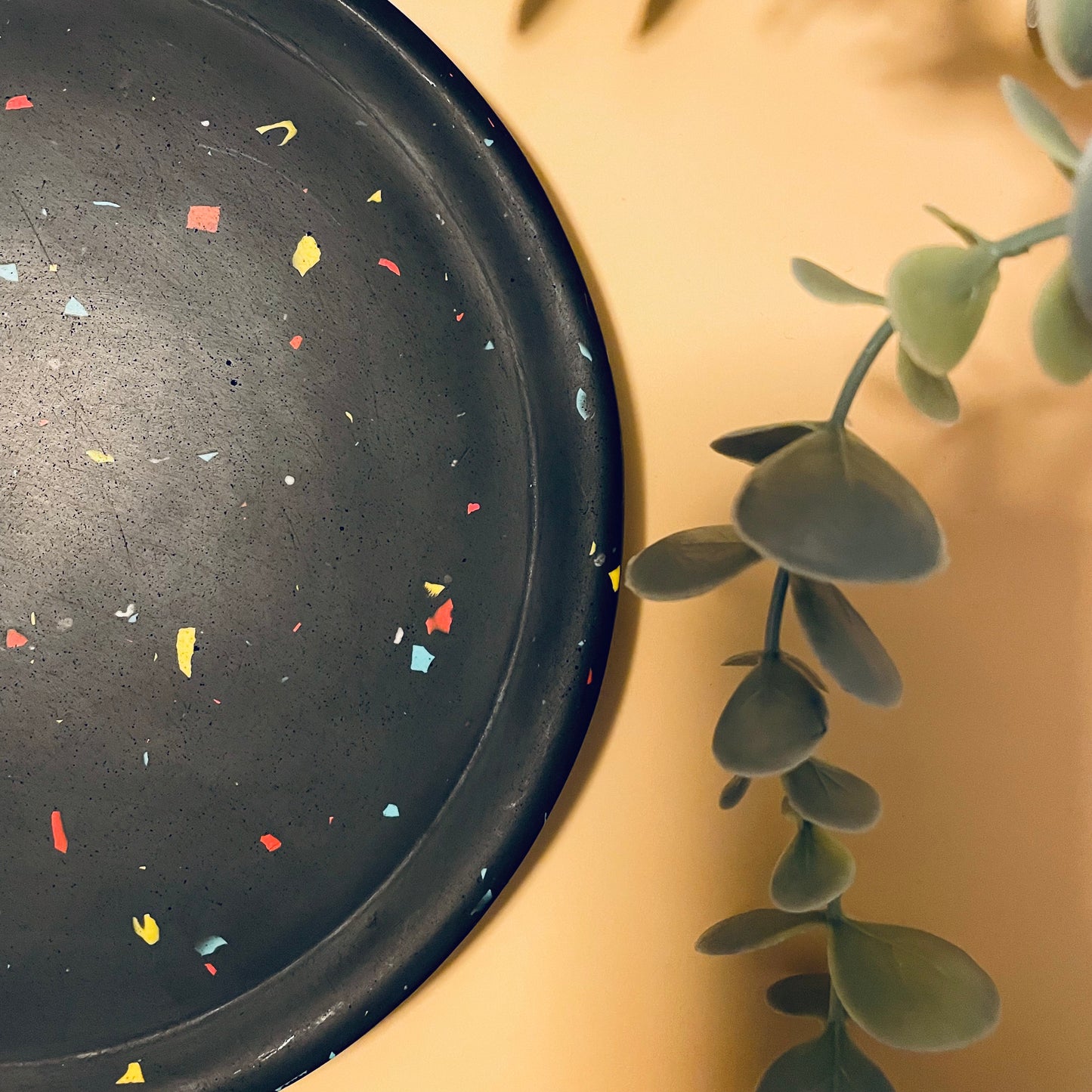 Large Ridged Round Tray- Bright Night